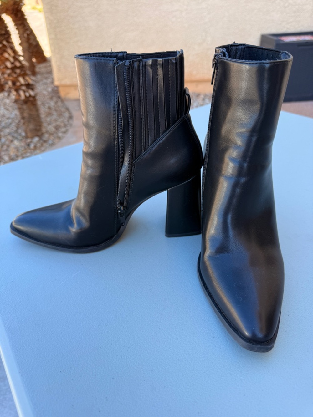 Madden Girl Black Pointed Toe Block Heel Ankle Booties